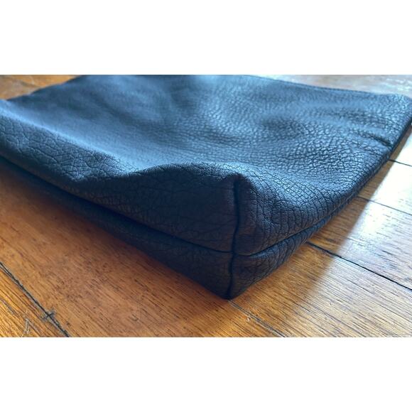 FREE PEOPLE Large Black Faux Leather Textured Pouch - Picture 5 of 9